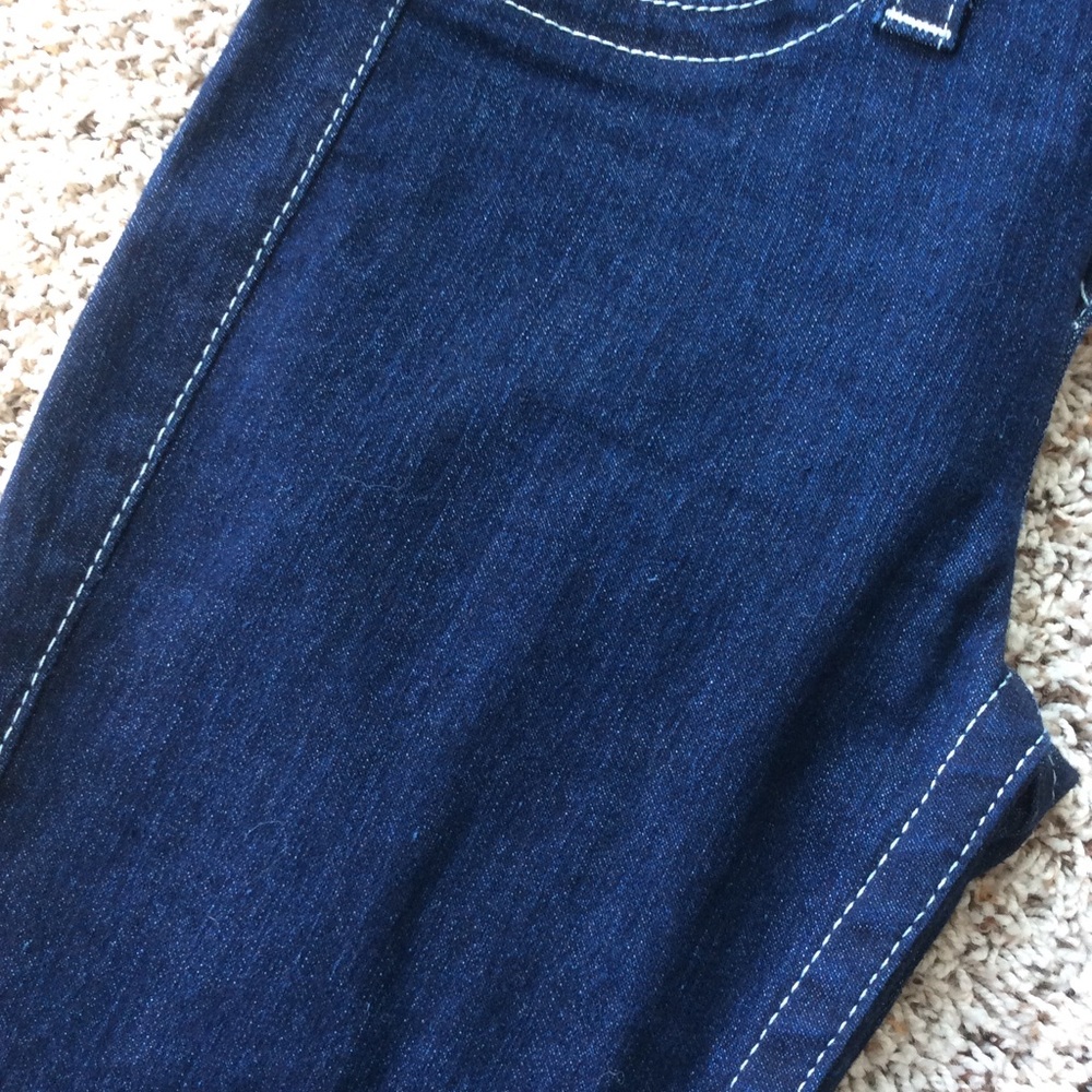 🤩 True Religion Rhinestone Jeans 🤩 - Picture 8 of 8